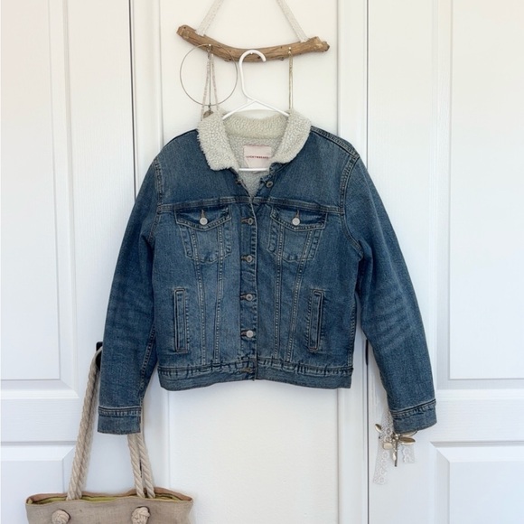 Lucky brand vintage style jean jacket - Picture 1 of 6